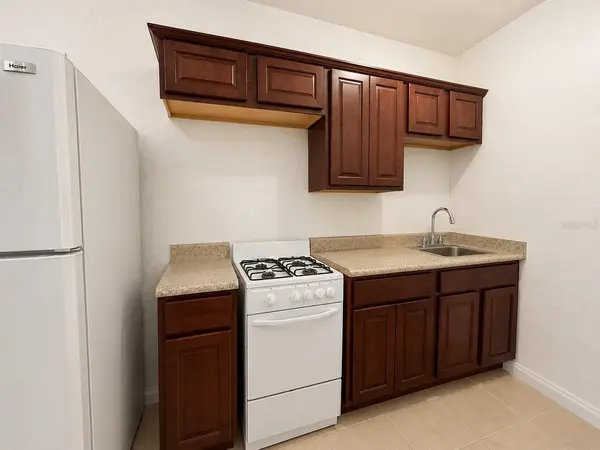 5406 ARPANA DR, Orlando, FL 32839