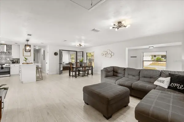 5127 GLASGOW AVE, Orlando, FL 32819