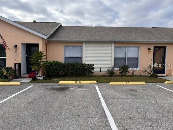 40 E COUNTRY COVE WAY, Kissimmee, FL 34743