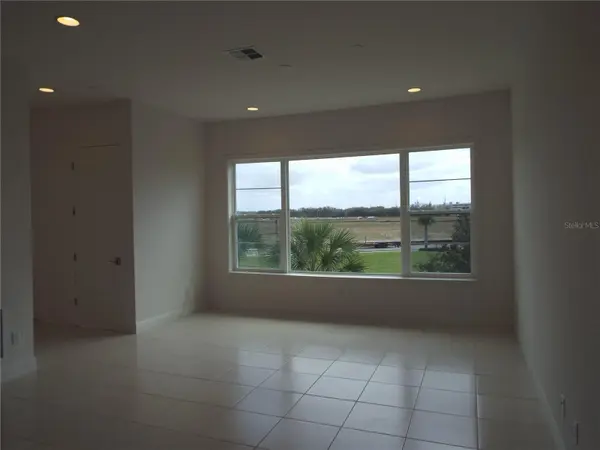 10090 SUNNIFA ALY, Orlando, FL 32832