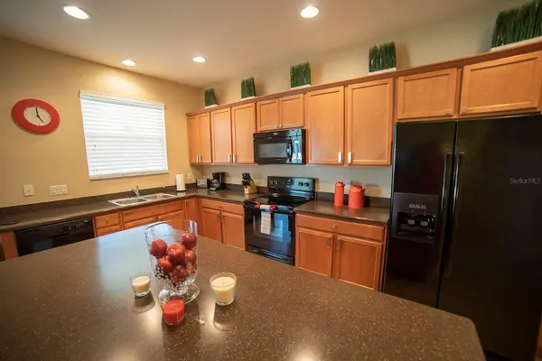 1039 TOURMALINE DR, Kissimmee, FL 34746