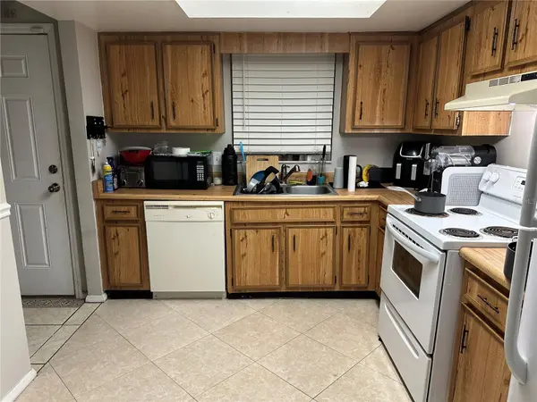 2513 RIO PINAR LAKES BLVD, Orlando, FL 32822