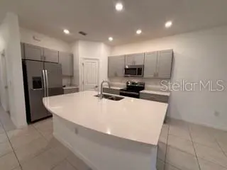 2906 CANARY AVE, Davenport, FL 33837