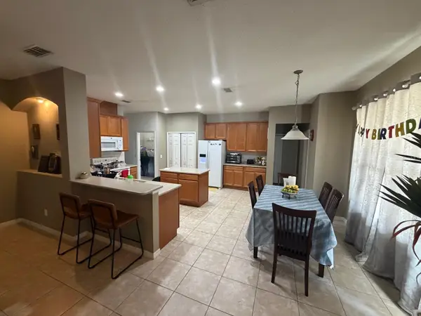 430 MERLOT DR, Ocoee, FL 34761
