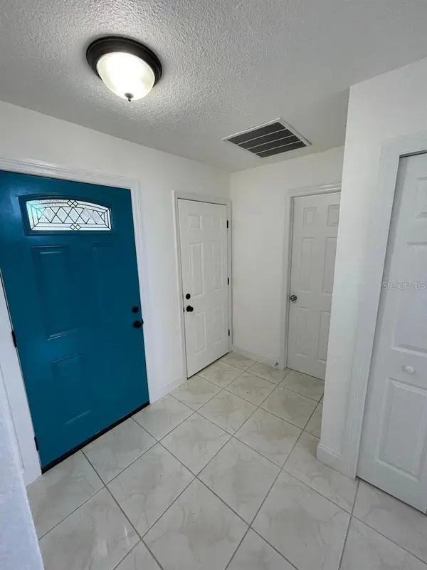198 N LAKE CT, Kissimmee, FL 34743