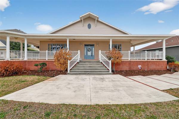 2128 LAKE ARIANA BLVD, Auburndale, FL 33823