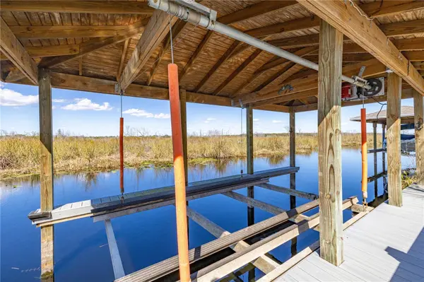 395 BLUE CYPRESS DR, Groveland, FL 34736