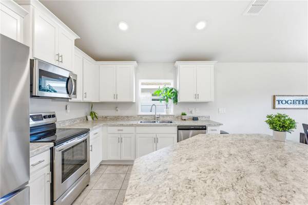 111 KRENSON BAY LOOP, Winter Haven, FL 33881