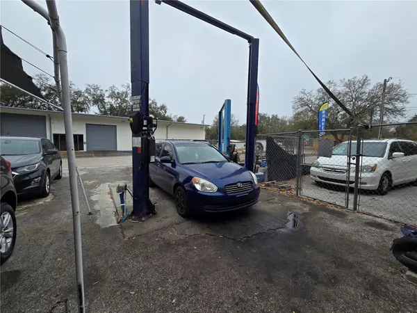 2719 OLD DIXIE HWY, Kissimmee, FL 34744