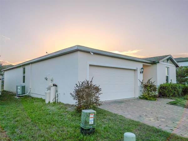 3301 WEITZEL DR, Haines City, FL 33844