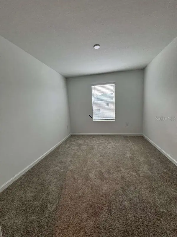 9872 WALKWAY DR, Orlando, FL 32832