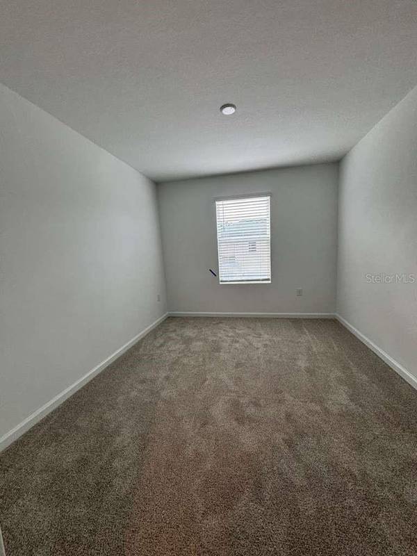 9872 WALKWAY DR, Orlando, FL 32832