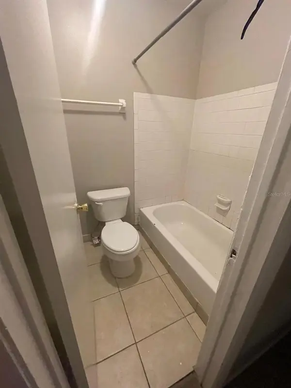 4149 S SEMORAN BLVD #15, Orlando, FL 32822