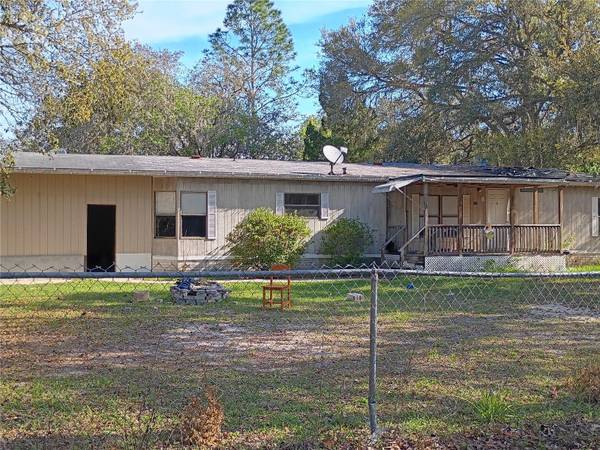 112 THOMPSON AVE, Interlachen, FL 32148