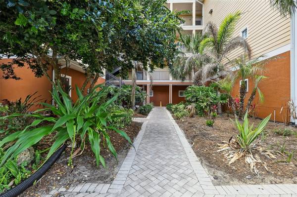 9055 TREASURE TROVE LN #208, Kissimmee, FL 34747