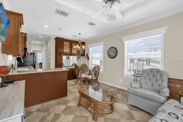 1039 CENTER CREST BLVD, Davenport, FL 33837