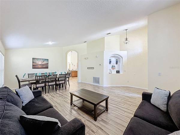 110 RUBINO DR, Davenport, FL 33837