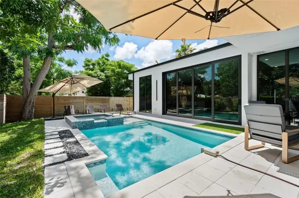 2441 WEBBER ST, Sarasota, FL 34239