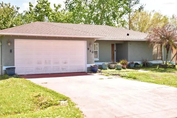 910 LOUVRE CT, Kissimmee, FL 34759