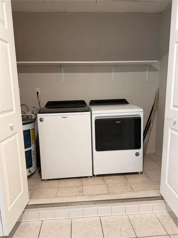 2419 WELLS AVENUE, Sarasota, FL 34232