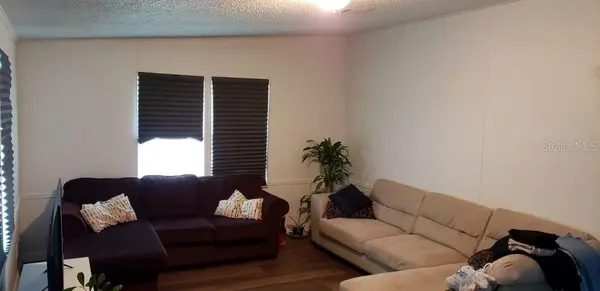 1089 GREENSKEEP DR, Kissimmee, FL 34741