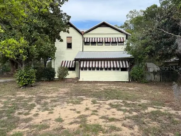 1600 E LAKEVIEW AVE, Eustis, FL 32726