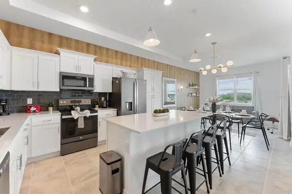 3191 PARADOX CIR #405, Kissimmee, FL 34746