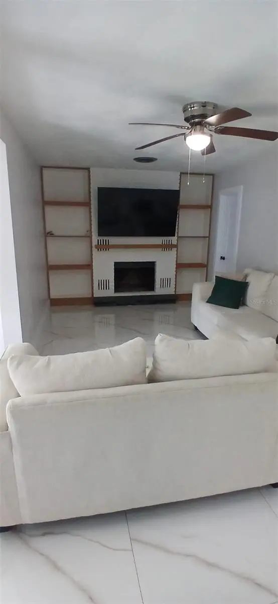 2211 NEW JERSEY RD, Lakeland, FL 33803