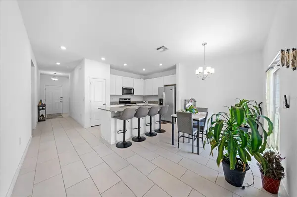425 SILVER PALM DR, Haines City, FL 33844