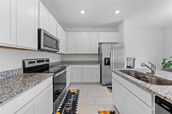425 SILVER PALM DR, Haines City, FL 33844