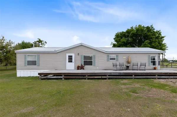 3591 N CANOE CREEK RD, Kenansville, FL 34739