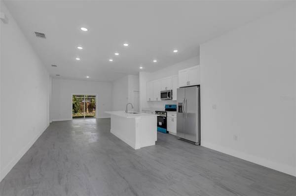 1221 SW 5TH ST, Ocala, FL 34471