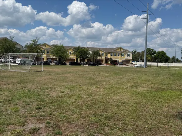 9067 MENEWA CT, Orlando, FL 32825