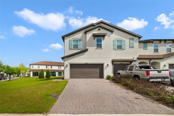 4371 CREEK COVE LN, Kissimmee, FL 34744