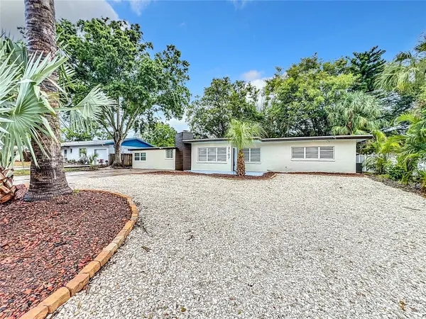 2107 PINE TER, Sarasota, FL 34231