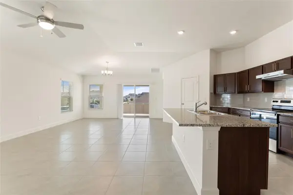 9239 WESTSIDE HILLS DR, Davenport, FL 33896