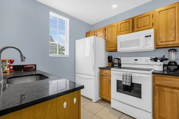 4013 VENETIAN BAY DR #107, Kissimmee, FL 34741