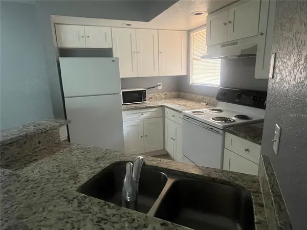 4548 COMMANDER DR #1412, Orlando, FL 32822