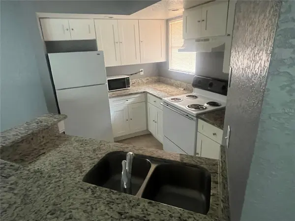 4548 COMMANDER DR #1412, Orlando, FL 32822