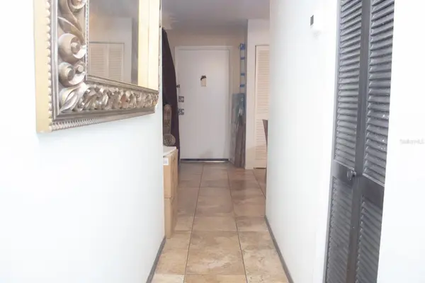 922 LAKE DESTINY RD #H, Altamonte Springs, FL 32714