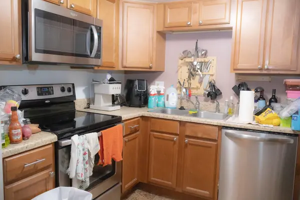922 LAKE DESTINY RD #H, Altamonte Springs, FL 32714
