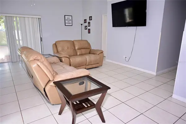 11534 KENLEY CIR, Orlando, FL 32824