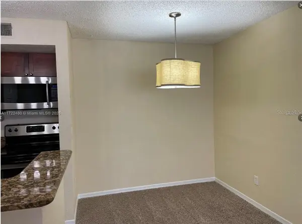 5160 CONROY RD #14, Orlando, FL 32811