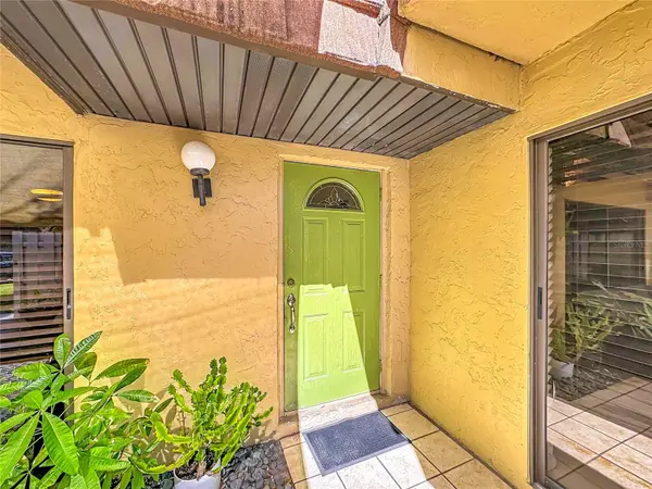 1458 N LAWNWOOD CIR #24A, Fort Pierce, FL 34950