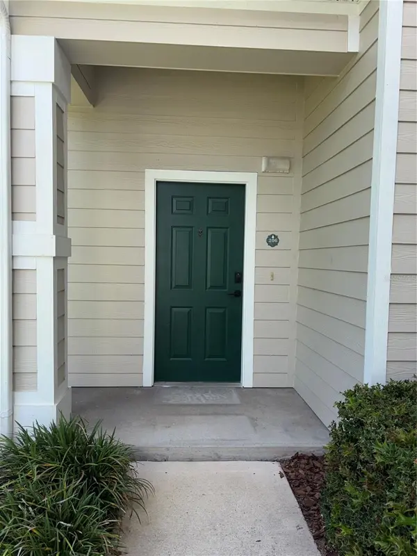 143 SOUTHERN PECAN CIR #206, Winter Garden, FL 34787