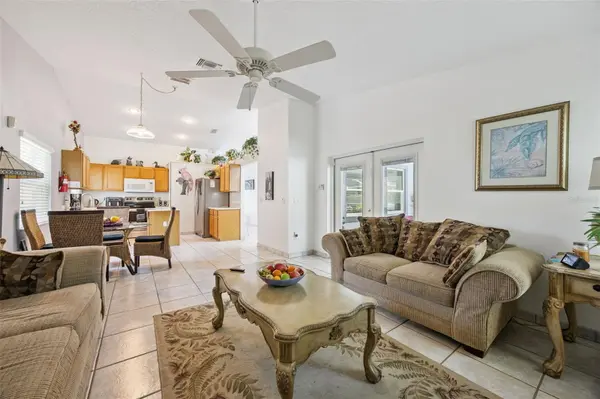 2948 PEMBRIDGE ST, Kissimmee, FL 34747