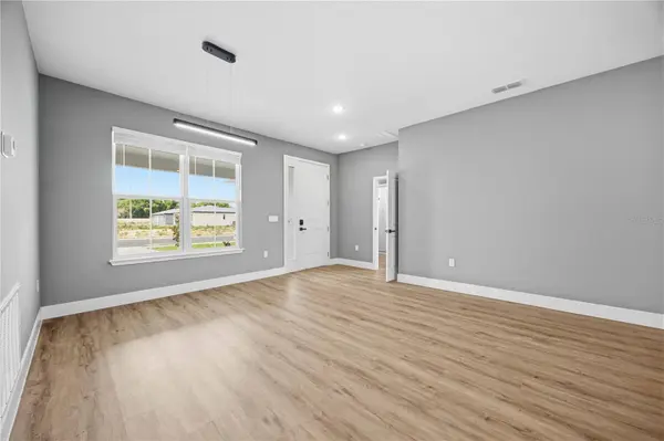 2112 RIVER HAWK LOOP, Winter Haven, FL 33880