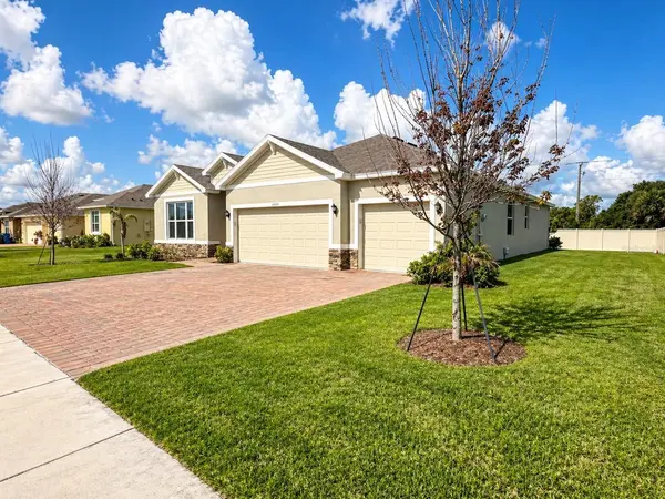 6860 CAMEO DR, Grant Valkaria, FL 32949