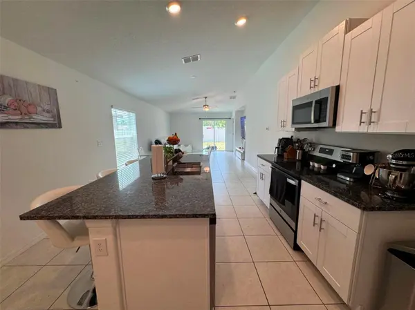 2034 OLD PASTURE LN, Lakeland, FL 33801