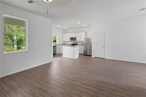 563 BAY LEAF DR, Kissimmee, FL 34759